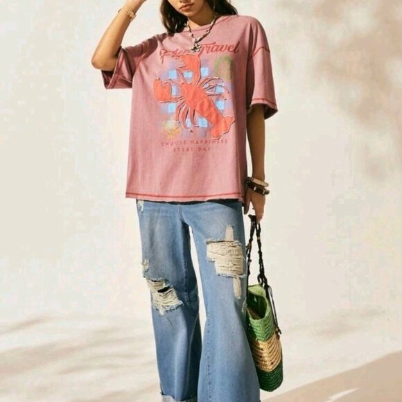 Easelle Applique Lobster Tee Oversized Womens Large Pink - Picture 2 of 10